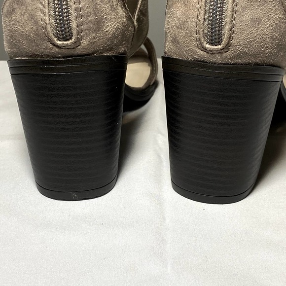 Fergalicious by Fergie Taupe Suede Marquette Open Toe Block Heeled Sandals-Sz 10 - Picture 8 of 10